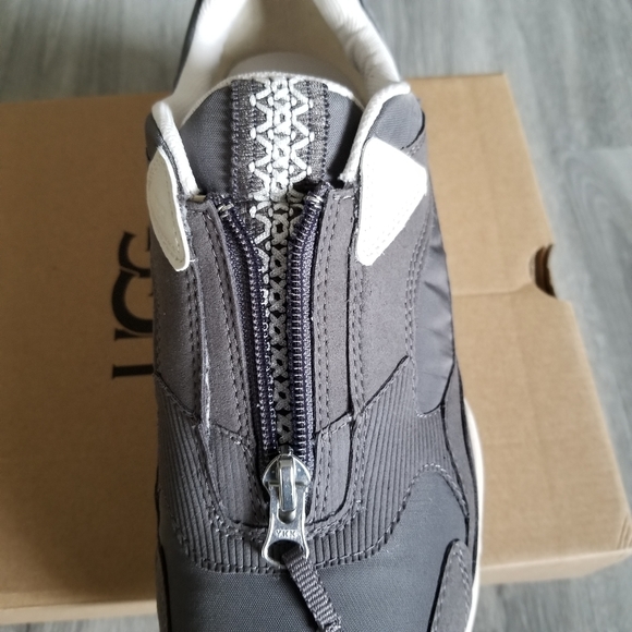 UGG CA805 ZIP Sneakers - Picture 3 of 9